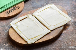 Слойки с творогом и персиками Слойки с творогом и персиками