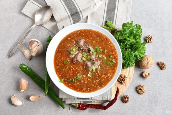 Харчо из говядины с ткемали Харчо из говядины с ткемали