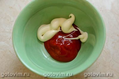 Пицца из готового теста с колбасой и картофельным пюре