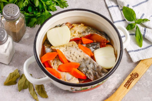 Заливное из сазана Заливное из сазана