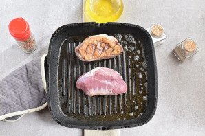 Утиные грудки под соусом Утиные грудки под соусом