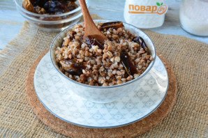 Гречка с финиками Гречка с финиками