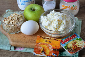 Творожная запеканка с геркулесом и яблоками