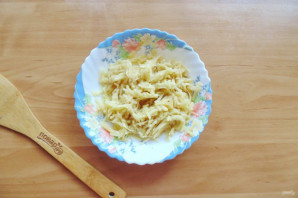 Вареники с яблоком и корицей