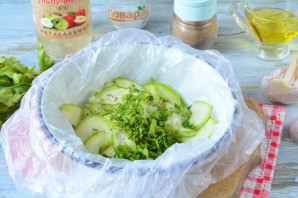 Быстрая засолка кабачков в пакете Быстрая засолка кабачков в пакете
