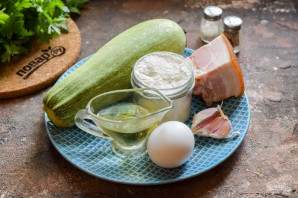 Оладьи из кабачков с беконом