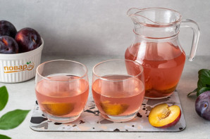 Компот из сливы в мультиварке Компот из сливы в мультиварке