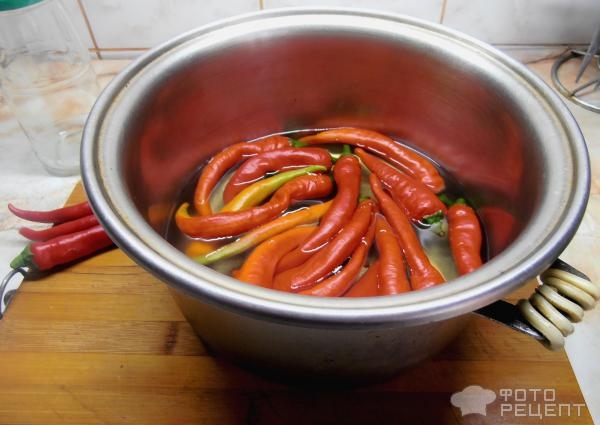 Рецепт: Перец маринованный острый - Коготь дракона