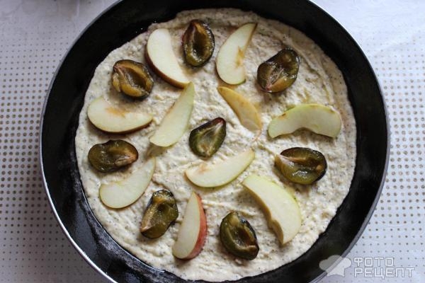 Рецепт: Пирог со сливами - С кокосовой мукой и маком Рецепт: Пирог со сливами - С кокосовой мукой и маком