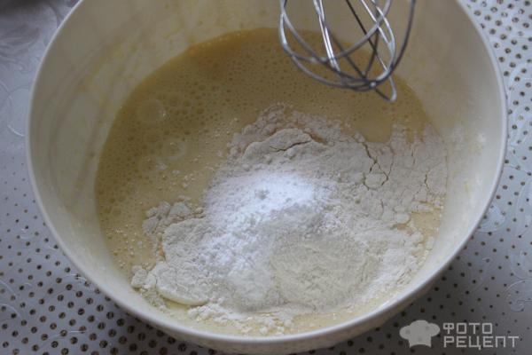 Рецепт: Пирог со сливами - С кокосовой мукой и маком Рецепт: Пирог со сливами - С кокосовой мукой и маком