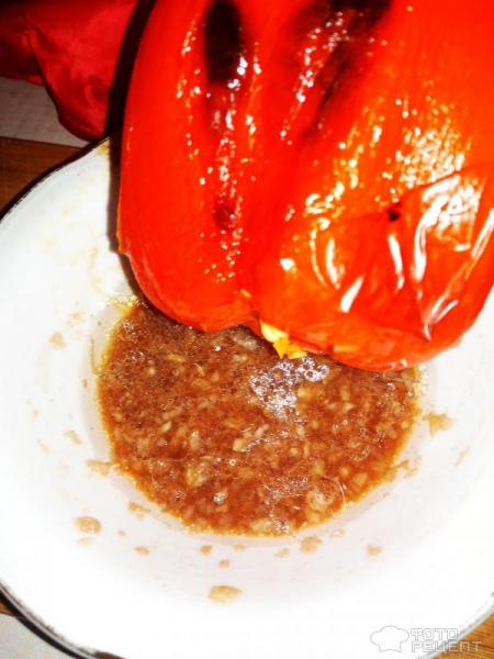 Рецепт: Салат из запеченных перцев - С сыром и рукколой:пикантно и очень вкусно Рецепт: Салат из запеченных перцев - С сыром и рукколой:пикантно и очень вкусно