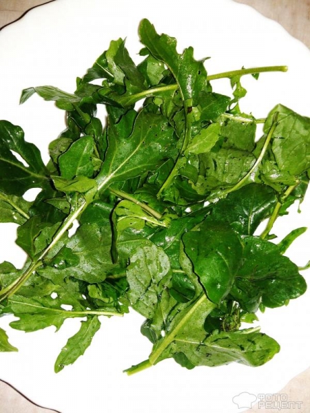 Рецепт: Салат из запеченных перцев - С сыром и рукколой:пикантно и очень вкусно Рецепт: Салат из запеченных перцев - С сыром и рукколой:пикантно и очень вкусно