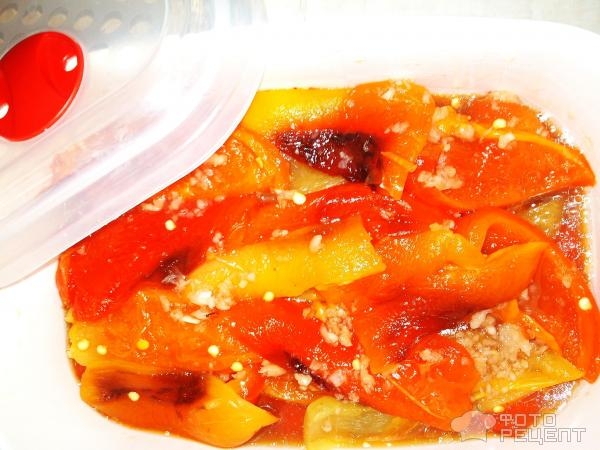 Рецепт: Салат из запеченных перцев - С сыром и рукколой:пикантно и очень вкусно Рецепт: Салат из запеченных перцев - С сыром и рукколой:пикантно и очень вкусно