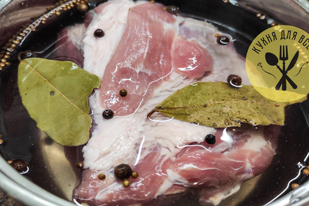 Сочная свинина в духовке, свиная шея одним куском