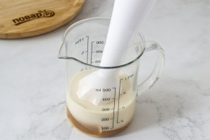 Арахисовые панкейки с бананом