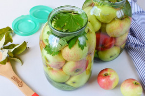 Яблоки, моченые на зиму