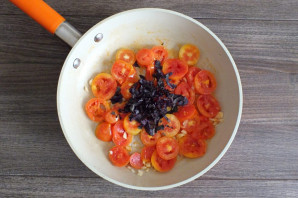 Горбуша со шпинатом и сливками Горбуша со шпинатом и сливками