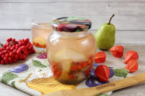 Грушевый компот с рябиной на зиму