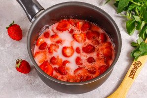 Клубничный топпинг Клубничный топпинг