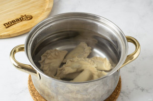 Вареники с вишней из цельнозерновой муки Вареники с вишней из цельнозерновой муки