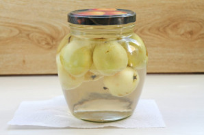 Компот из диких мелких яблок на зиму