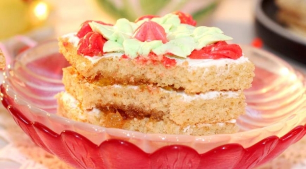 Медовые пирожные с кремом и джемом, пошаговый рецепт с фото