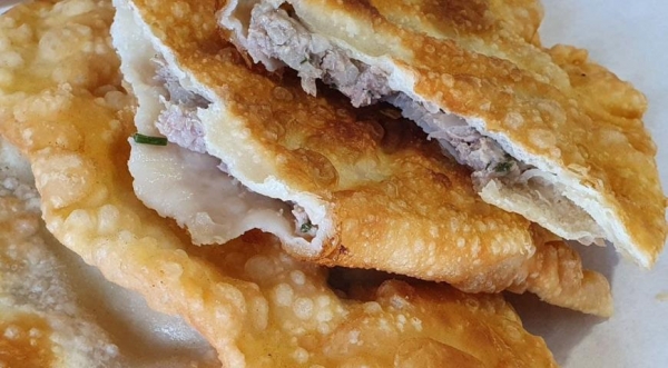 Чебуреки с мясом - пузырчатые и сочные, пошаговый рецепт с фото