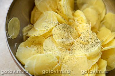 Картофельные пирамидки с пармезаном и тимьяном в духовке