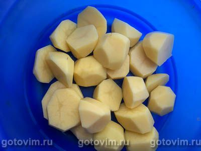 Куриная печень с кабачками, картофелем и паприкой