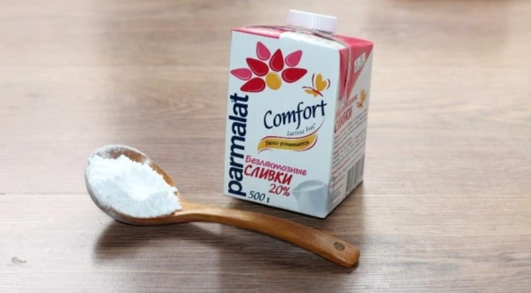 Медовые пирожные с кремом и джемом, пошаговый рецепт с фото