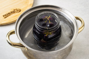 Виноград в банке