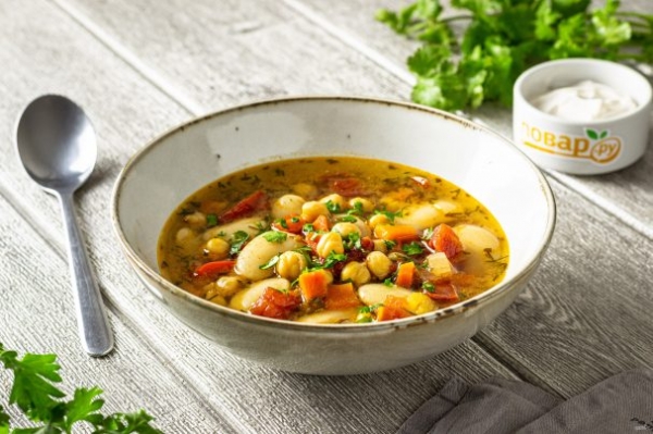 Суп с нутом и фасолью Суп с нутом и фасолью
