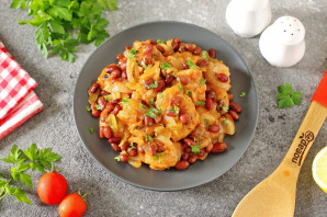 Минтай с фасолью в томатном соусе Минтай с фасолью в томатном соусе