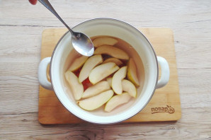 Грушевый компот с рябиной на зиму