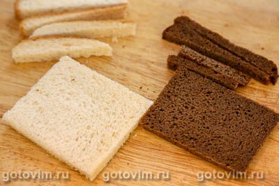 Бутерброды с красной икрой, плавленым сыром и яйцом