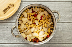 Суп с нутом и фасолью Суп с нутом и фасолью