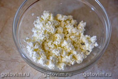 Бутерброды с красной икрой и творогом и укропом