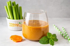 Смузи из сельдерея и моркови