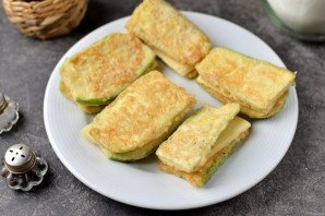 Сэндвичи из кабачков с сыром
