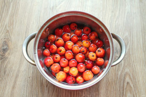 Маринованные ранетки на зиму Маринованные ранетки на зиму