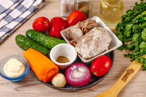 Салат кучками с корейской морковкой