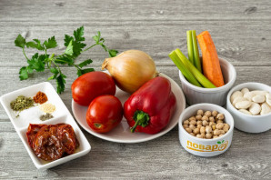 Суп с нутом и фасолью Суп с нутом и фасолью