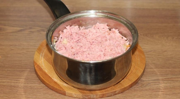 Ежики с рисом в сливочном соусе, пошаговый рецепт с фото