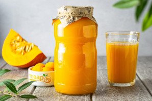 Сок из тыквы и яблок на зиму