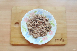 Салат с куриной печенью и маринованными огурцами Салат с куриной печенью и маринованными огурцами