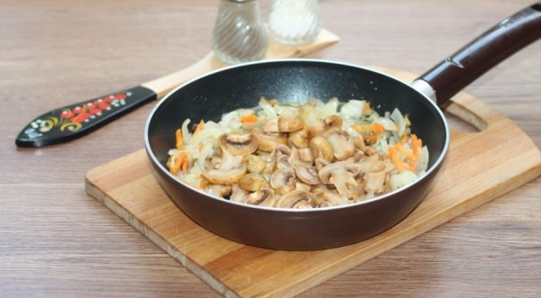 Сочная свинина и картофель в сливочном соусе, пошаговый рецепт с фото