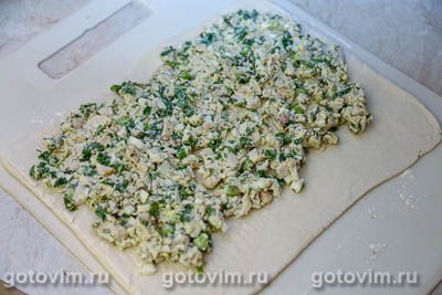 Булочки-завитушки с курицей и яйцом