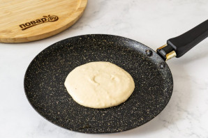 Арахисовые панкейки с бананом