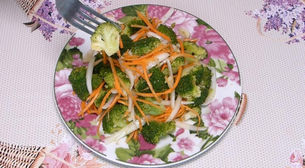 Брокколи по-корейски, пошаговый рецепт с фото