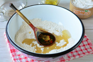 Постный пирог с персиками